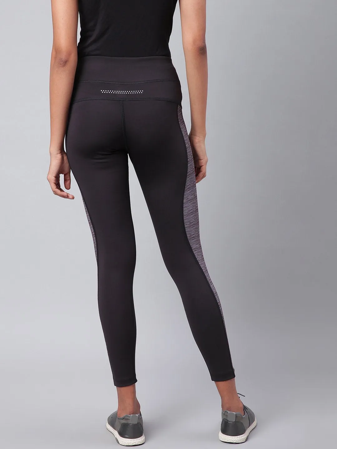 Alcis Women Black Grey Colourblocked Secure Fit Cropped Training Tights
