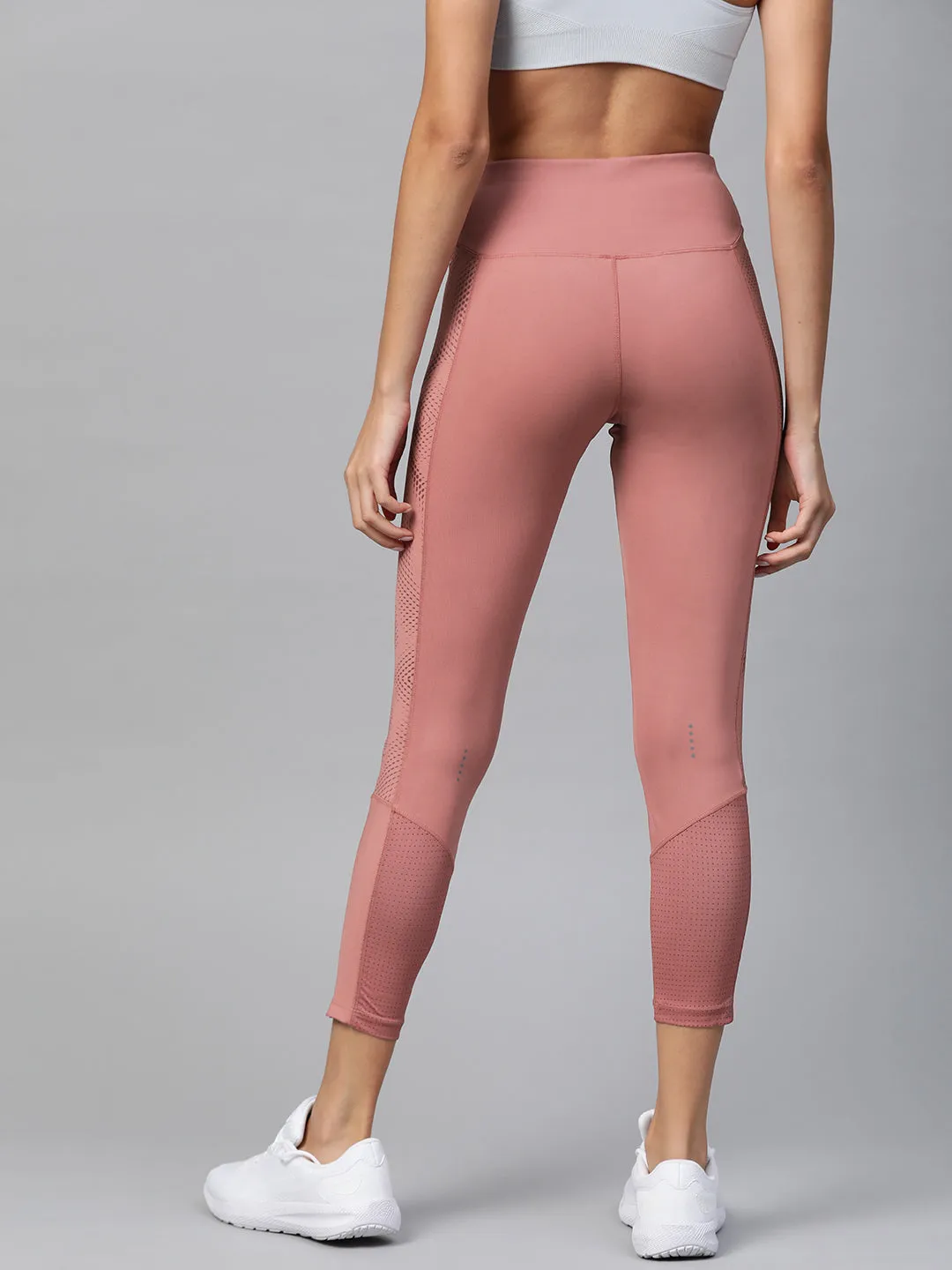 Alcis Women Dusty Pink Solid Cropped Tights