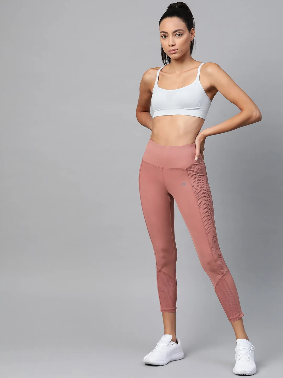 Alcis Women Dusty Pink Solid Cropped Tights