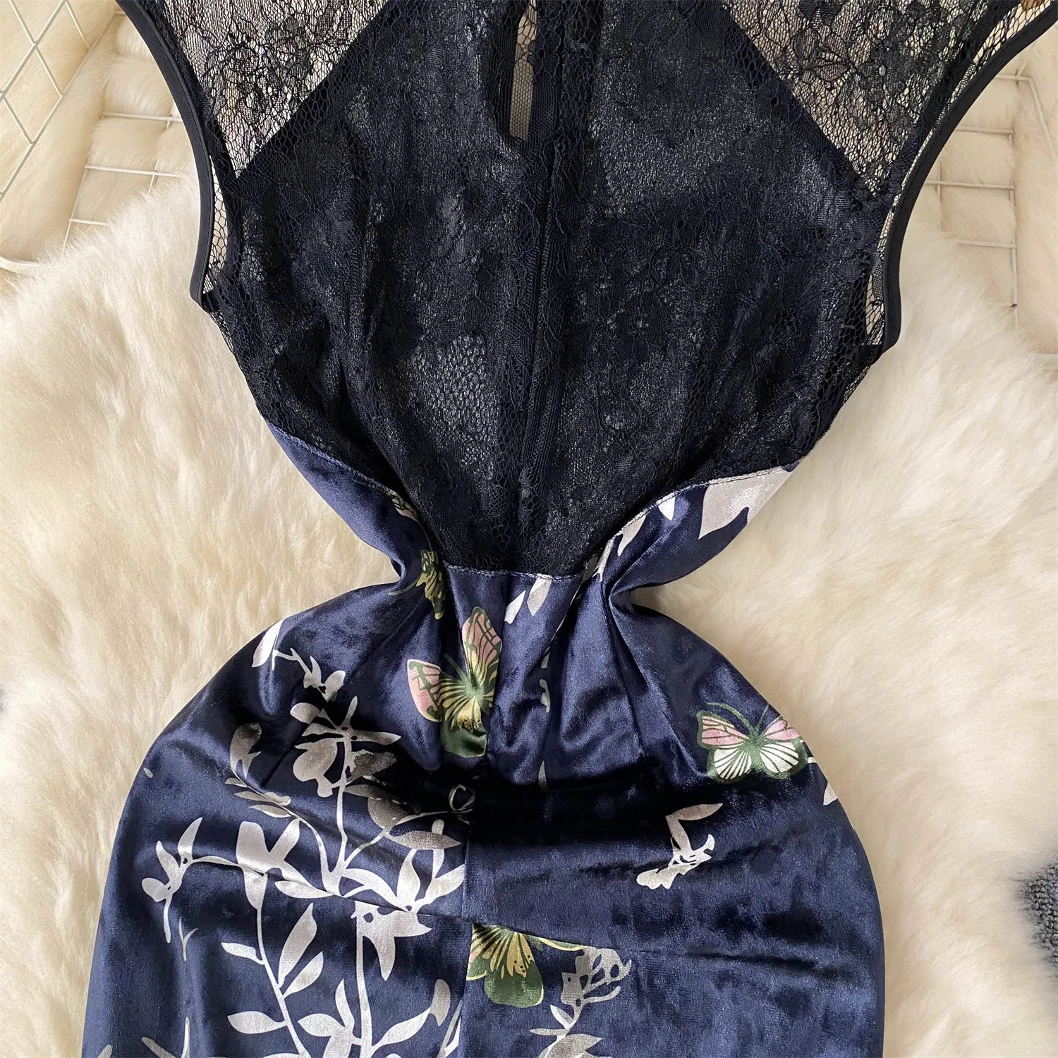 Ethnic Floral Sleeveless Split Cheongsam