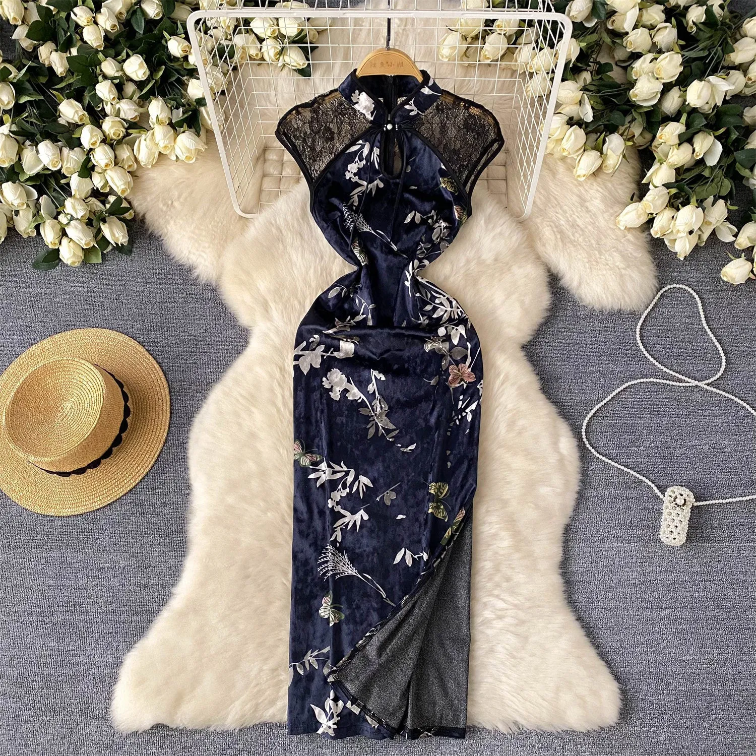 Ethnic Floral Sleeveless Split Cheongsam