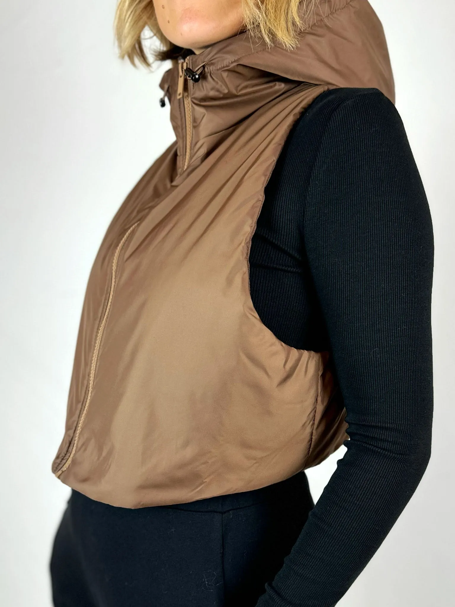 Hana San Ivan Cropped Padded Gilet - 2 Colours