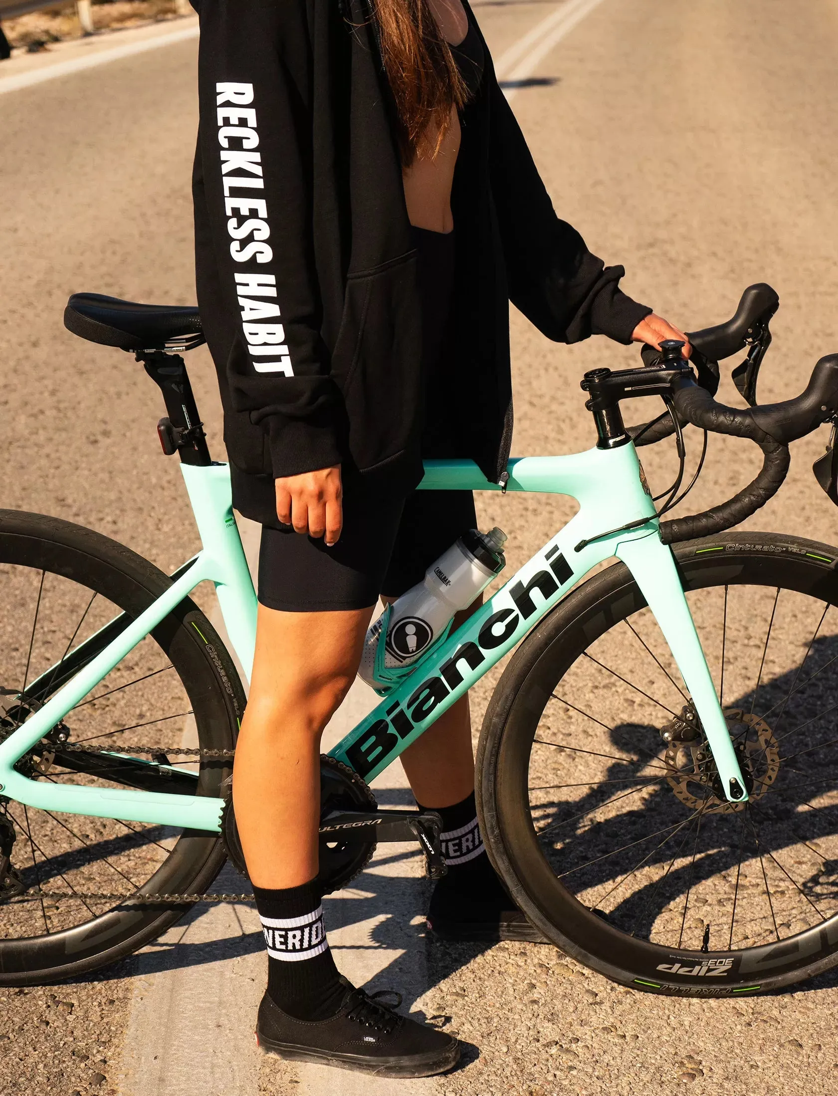 RECKLESS BLACK LIGHT ZIPPED HOODIE
