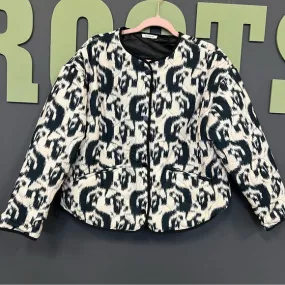 Women’s Cream   Black Quilted Oversized Jacket